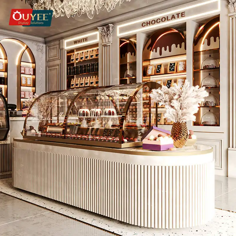 Maßgefertigte Vitrine aus Holz und Glas – Präsentation von Keksen, Süßigkeiten und Schokolade 1