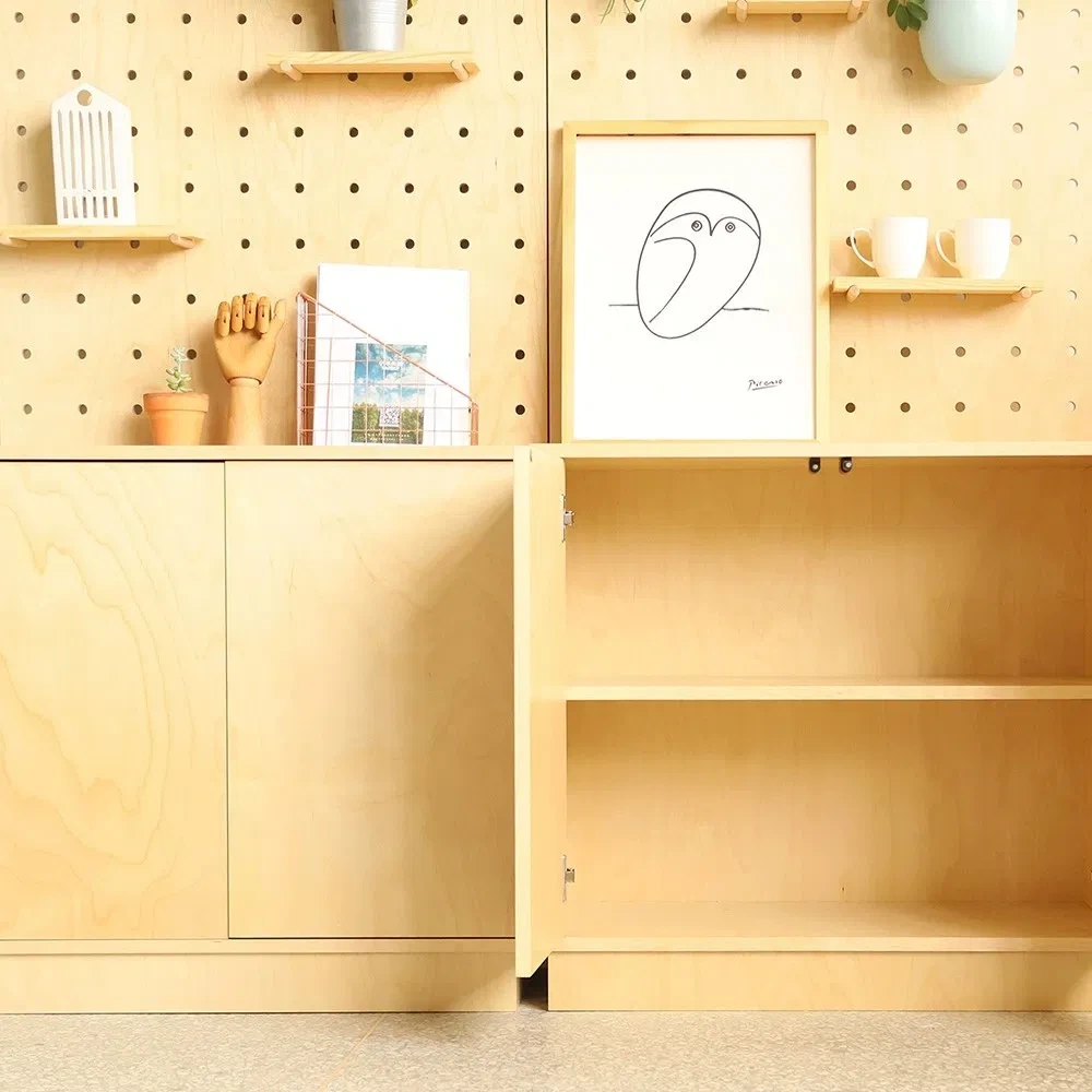 広告ヘッド展示スタンド 穴あき木製ペグボードディスプレイ 1