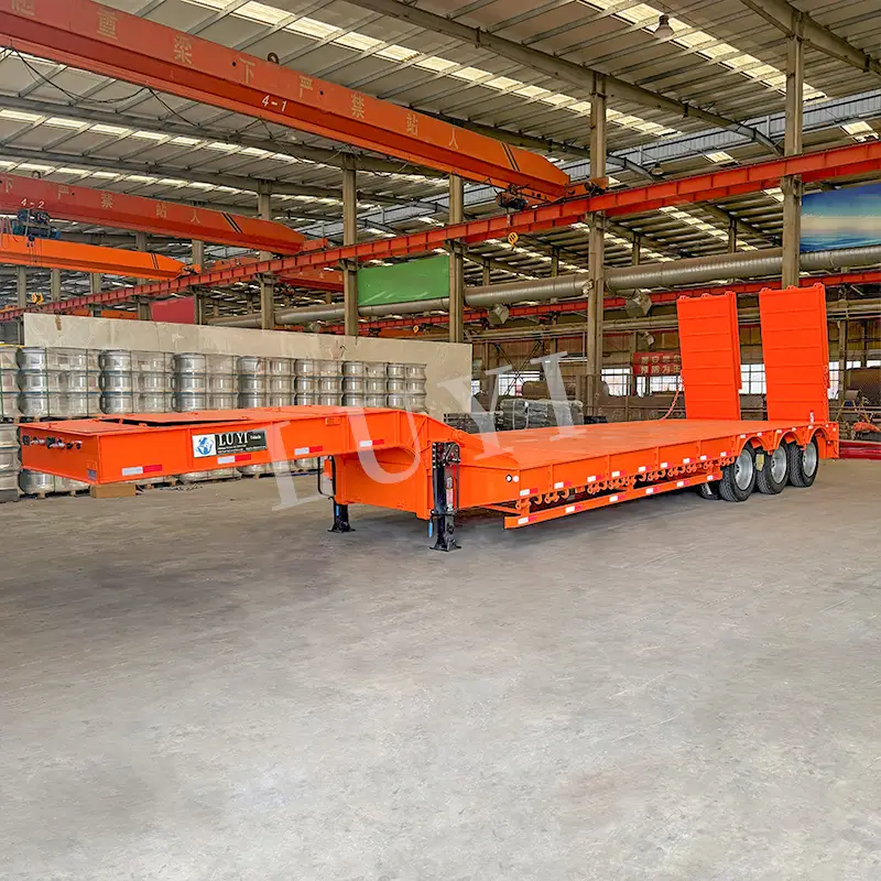 Тяжелый низкорамный полуприцеп LUYI 1