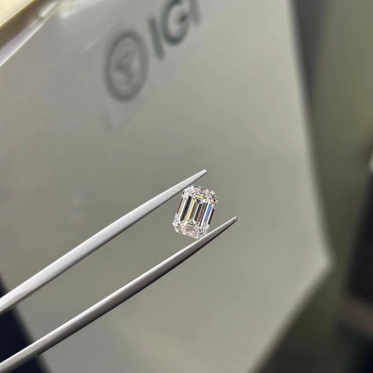 Certified 1.58ct Emerald Diamond VVS Loose Diamonds:CGPoint 1.62ct CVD White Diamond 1