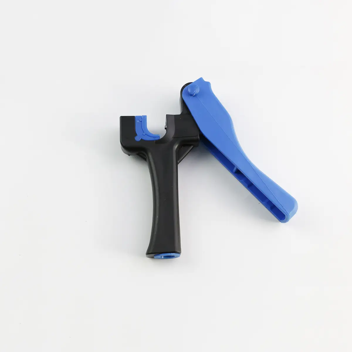 农用灌溉取水口冲孔器，用于连接PE管和滴灌带/管道 1