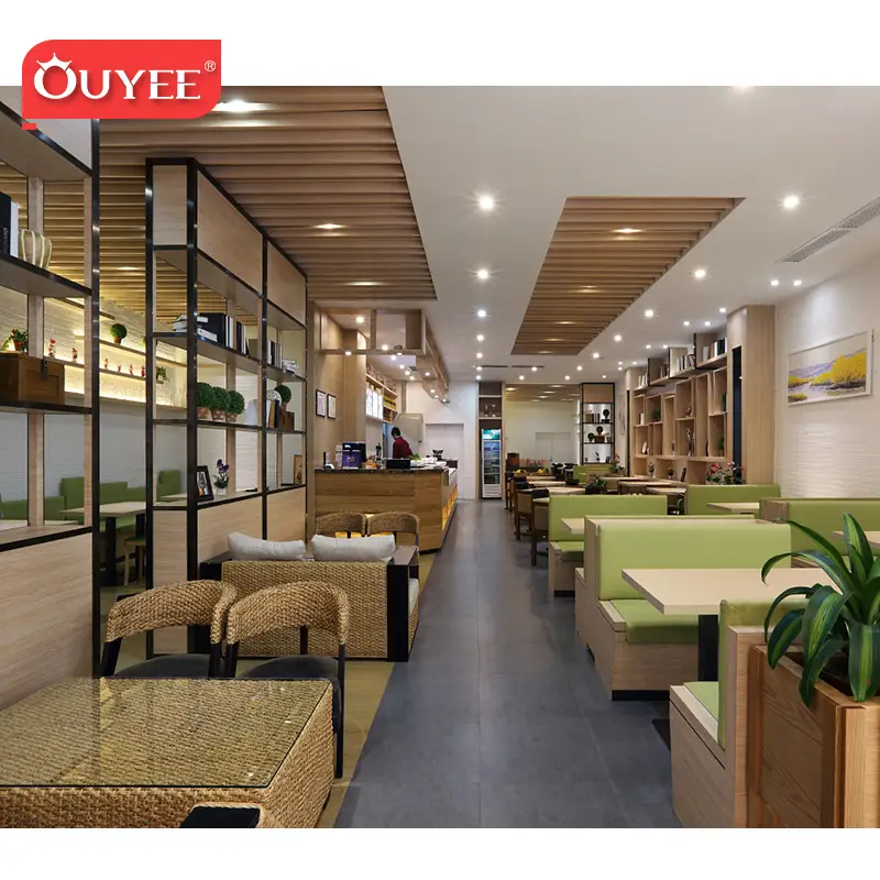 Tavolino da caffè in legno e bancone da bar - Arredamento per negozio 1