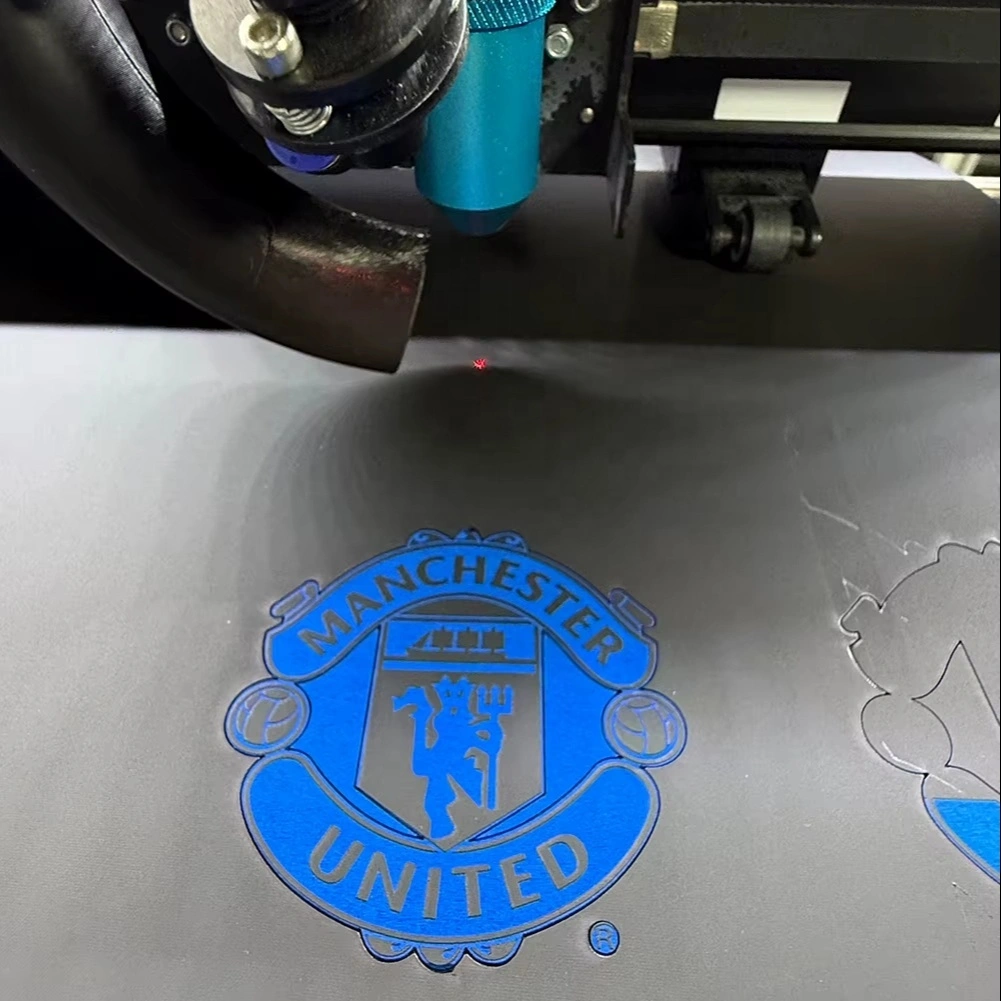 Film de vinyle de transfert de chaleur de 1 mm d'épaisseur 2 faces avec logo double couleur pour le transfert sur les vêtements textiles & Tabrics 1