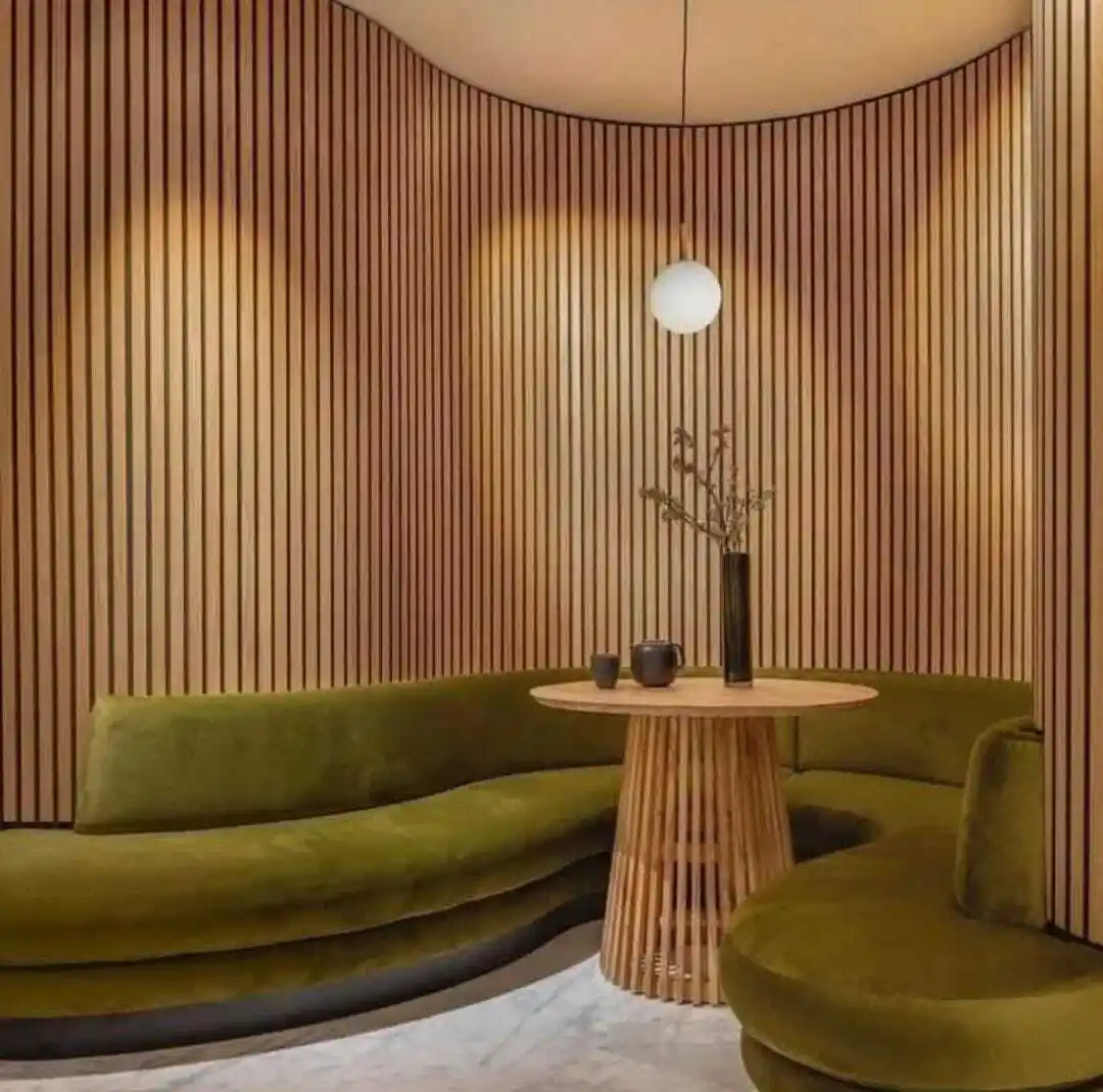 Panneau acoustique incurvé à lattes de bois flexibles pour plafond et mur, plaqué MDF 1