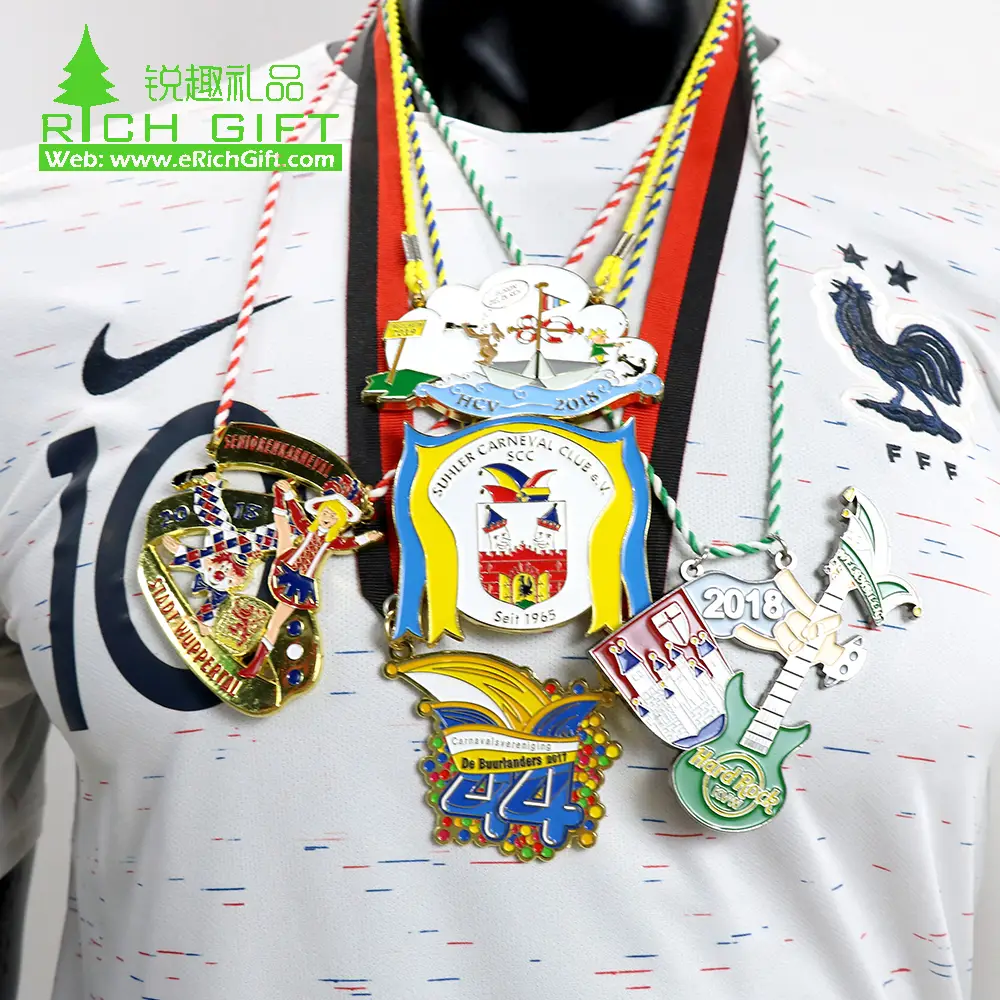 Creative Medal Designs & Ideas | Custom Unique Shapes - EverRichGift 1