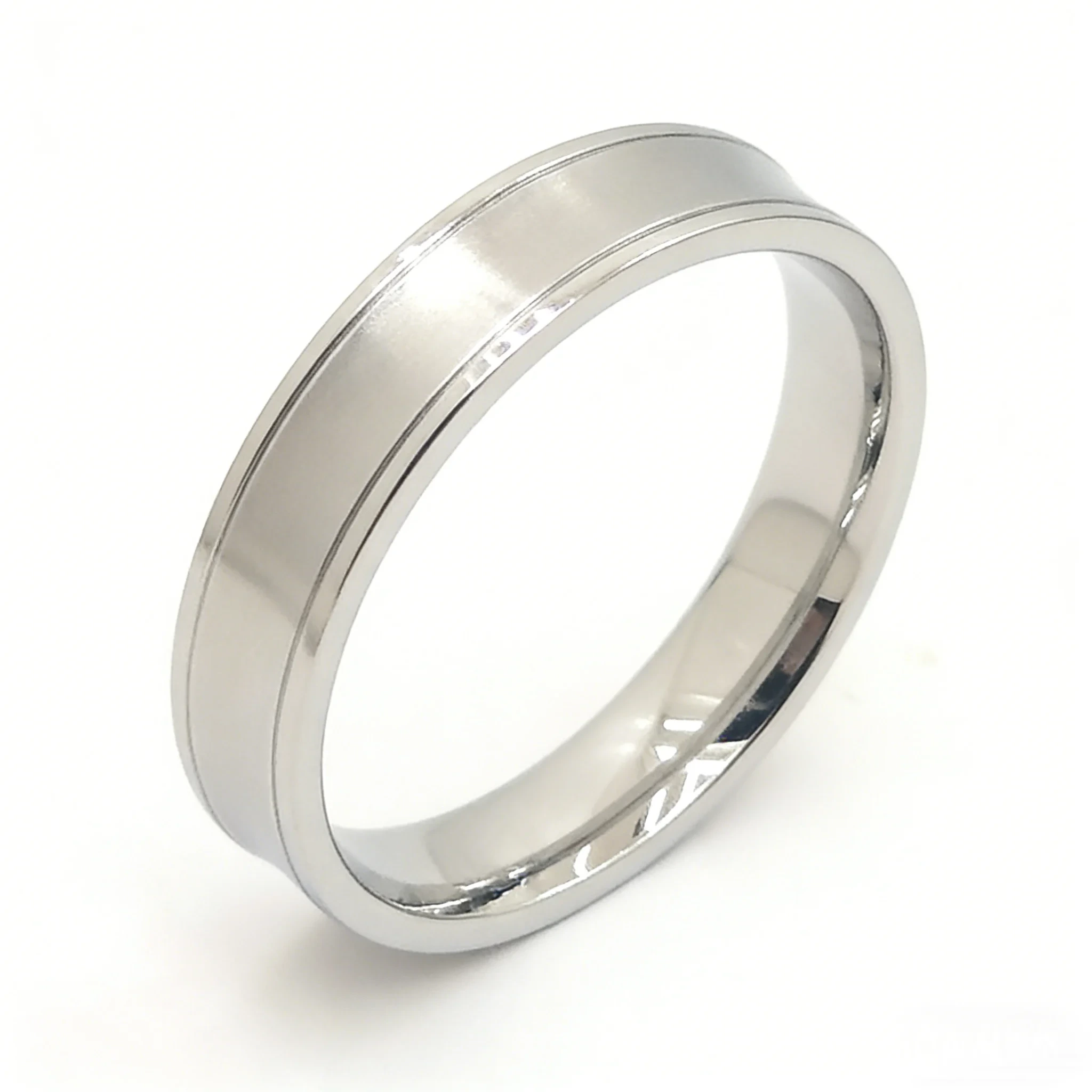 Anelli di fidanzamento e fedi nuziali personalizzati in oro massiccio 9k, 14k e 18k. 1