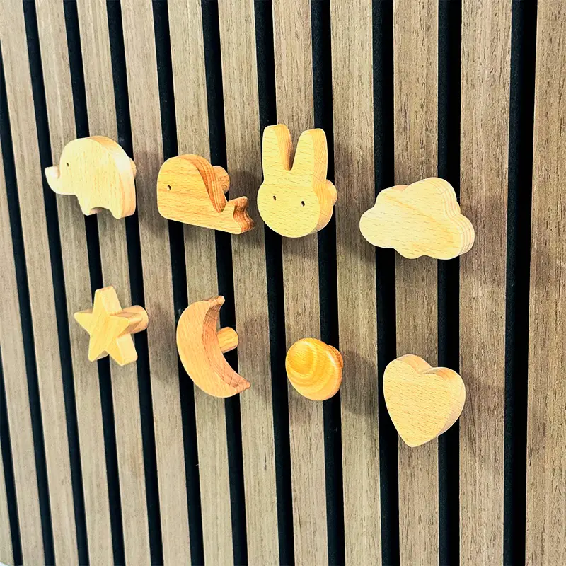 Akusztikus falécekhez és hangszigetelő panelekhez való faakusztikus akasztó 1