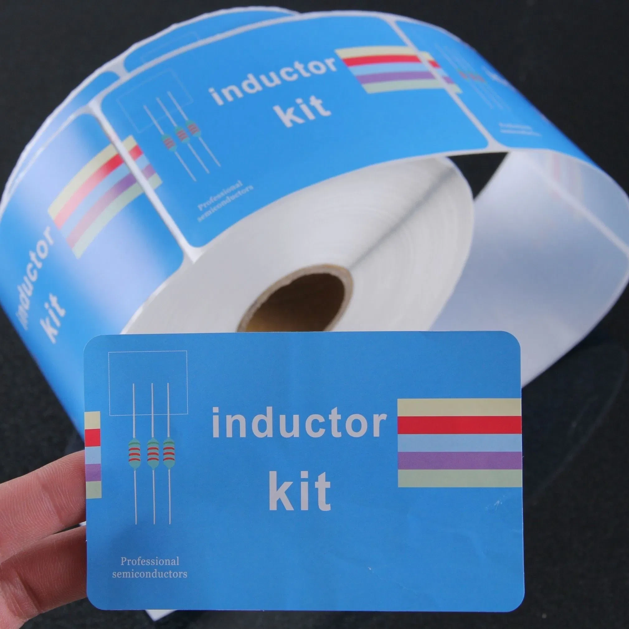 スタイリッシュなブランディングソリューションのためのカスタムプレミアムラベルステッカー 1