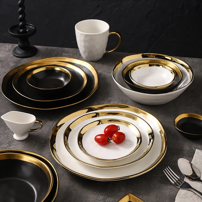 Luxe zwart-witte keramische dinerbordenset met gouden rand, milieuvriendelijk minimalistisch design voor thuis, evenementen, hotels en restaurants 1