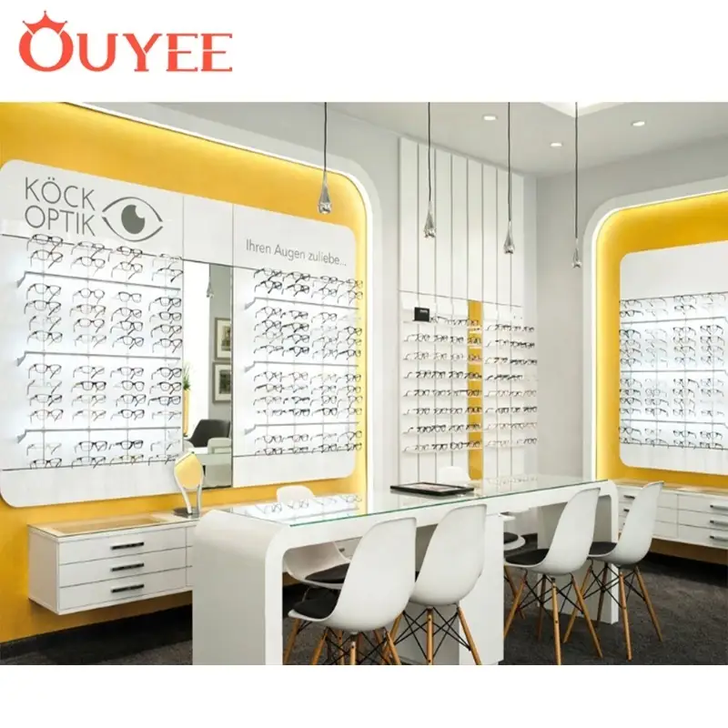 Brillenvitrine aus MDF mit Einbrennlackierung für ein Optikergeschäft 1