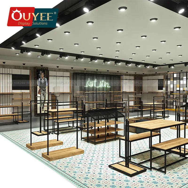 Maßgefertigte Ladeneinrichtungen für Bekleidungsgeschäfte – Metallrahmen und Holzregale 1