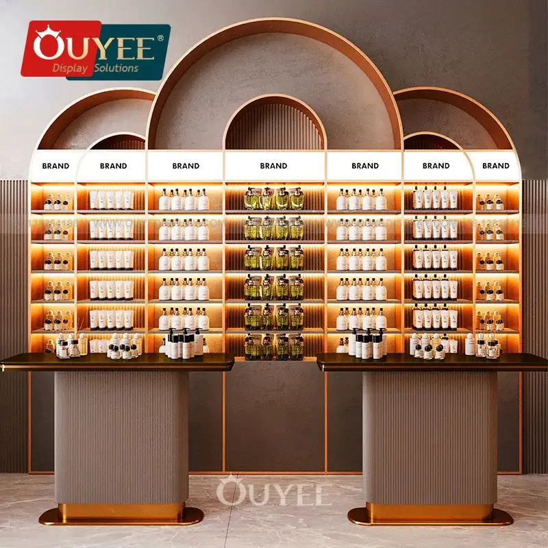 Innenausbau eines Parfümeriegeschäfts: Parfümvitrine und Einrichtungsgegenstände 1