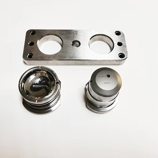 CNC-Bearbeitung, Schneideinsätze für die Formenproduktion, Qualitätsprodukt- und Serviceleistungen für Rolls-Royce 1