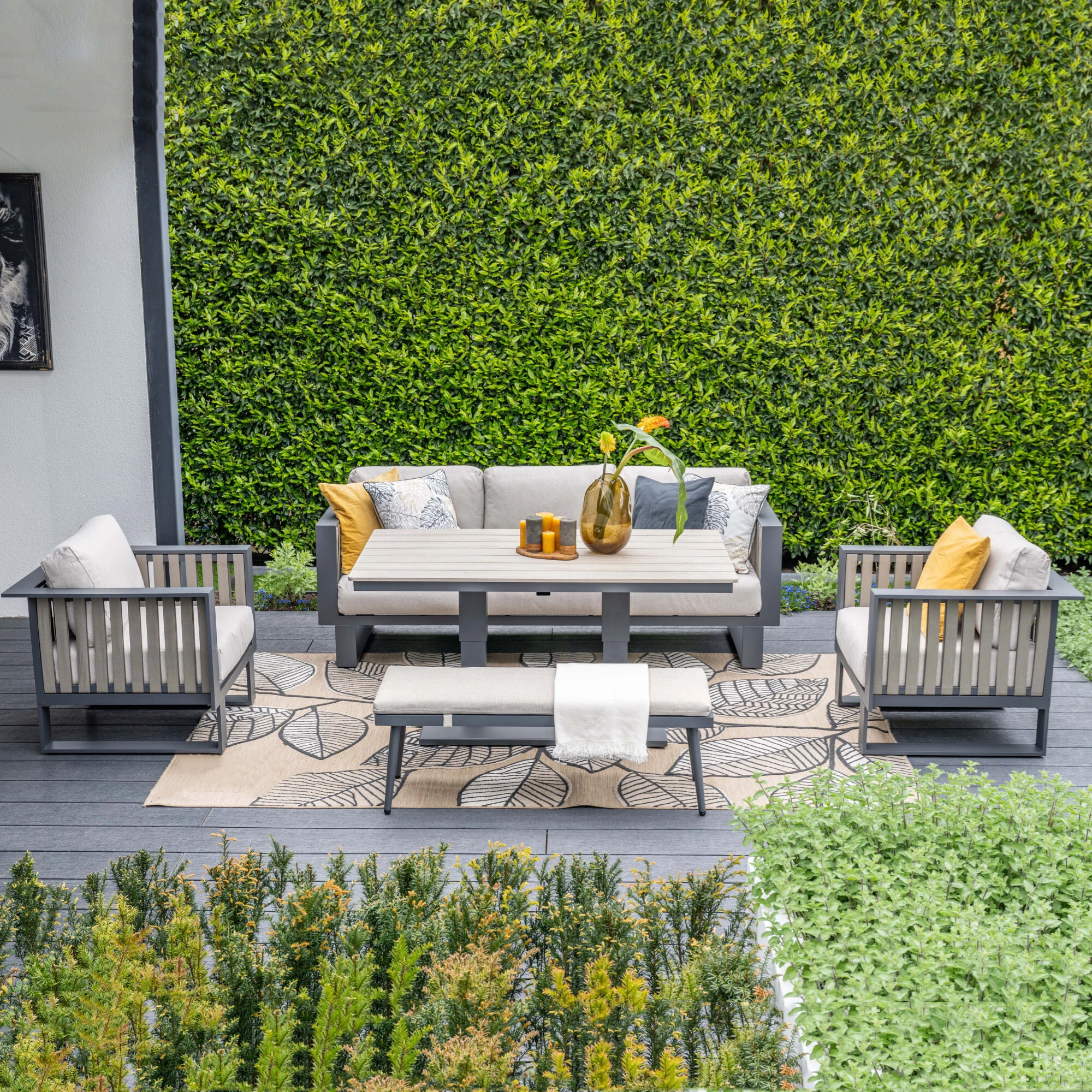 Mobilier de patio imperméable, canapé de jardin avec table relevable et pouf, canapé de cour moderne 1