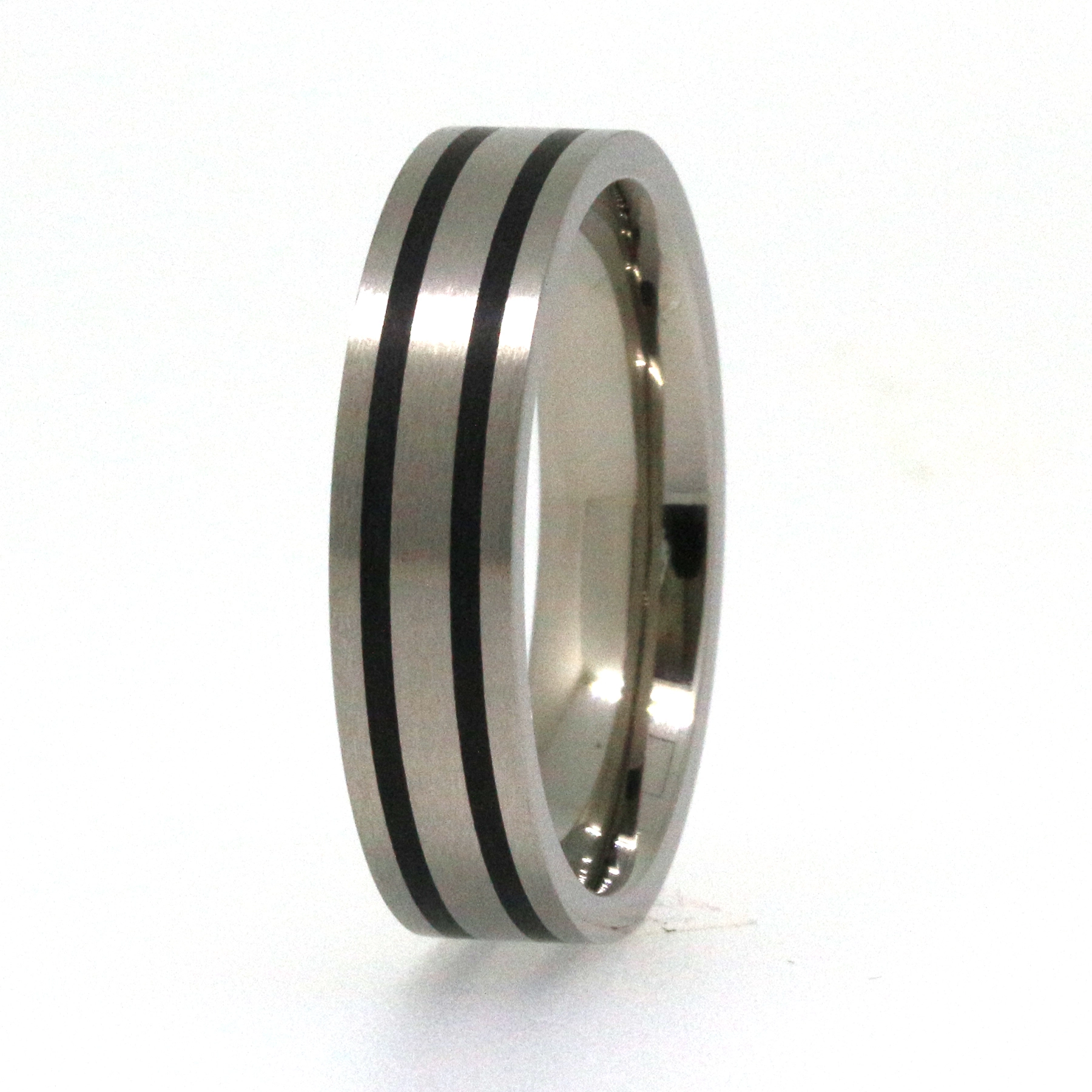 Anello in tantalio Comfort Fit con finitura nera spazzolata. 1