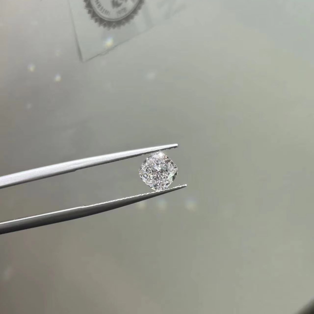 Wholesale Radiant 1.23ct 1.31ct Igi Certified Cushion Cut Vvs Clarity Cvd Lab Grown White Diamond For Loose Diamonds Jewelry 1