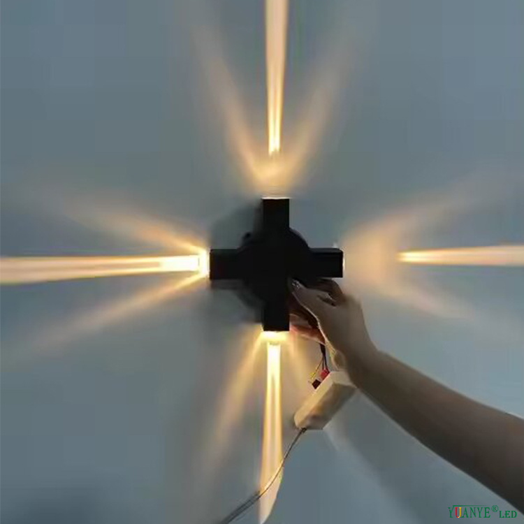 Lampe murale à LED étroite à quatre faisceaux avec 5W 12W 20W Black Aluminium LED Mur Light Outdoor Cross Star Light Outdoor Yy-BDS046 7