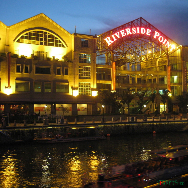 Lumières extérieures permanentes LEG Long 13,1 pouces Largeur 5,7 '' Effet de l'eau Light Warehouse Industrial Church Stadium Yy-Sg0022 12