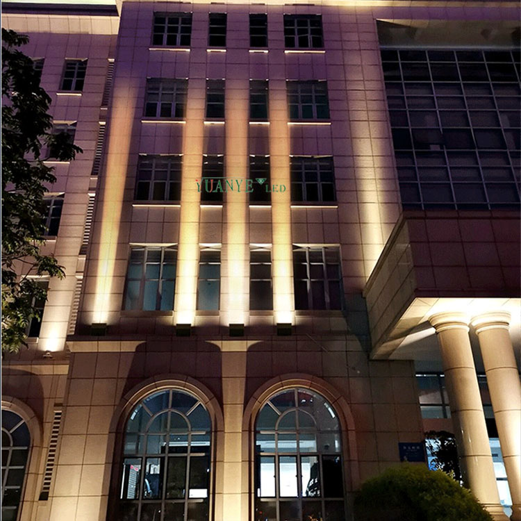 Verre murale intelligente en verre transparent étanche DMX512 Lautres suspendues pour le café télécommandé YY-BDS024 13