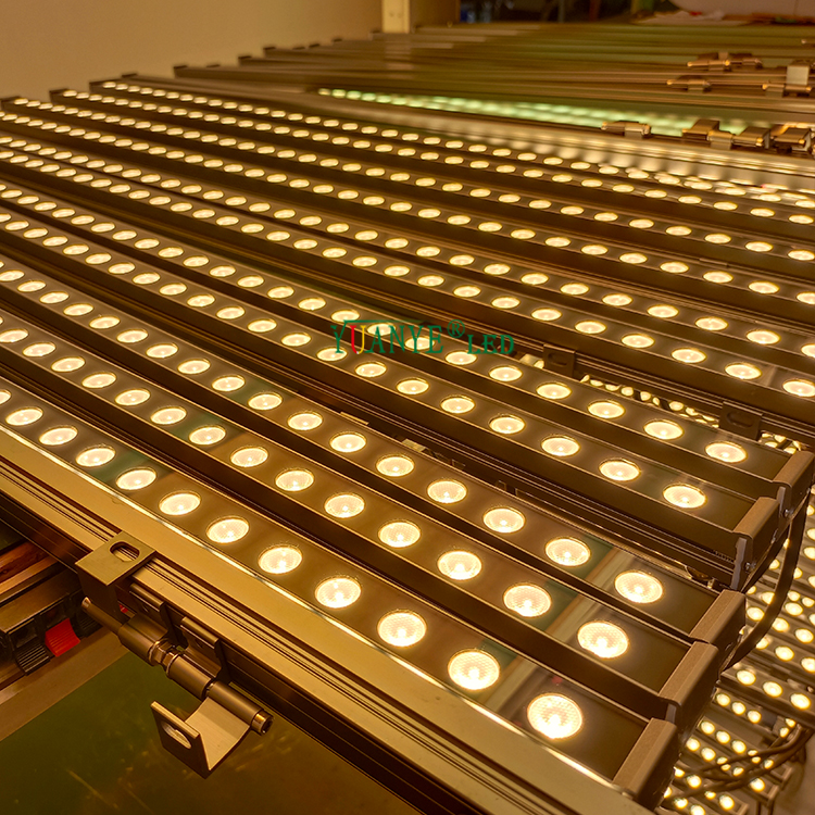 1ft 1.6ft 2ft 3.3ft 47Inch LED屋外ウォールワッシャーライト6W 18W 36W RGBWステージ照明YY-XQ2528 9