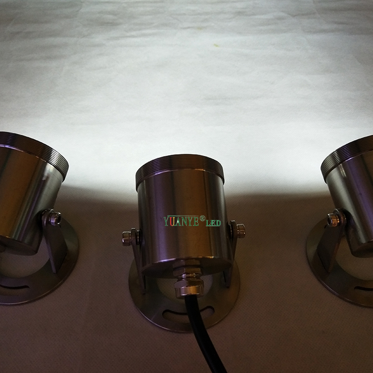 水中IP68は水中で洪水を導きました。 8