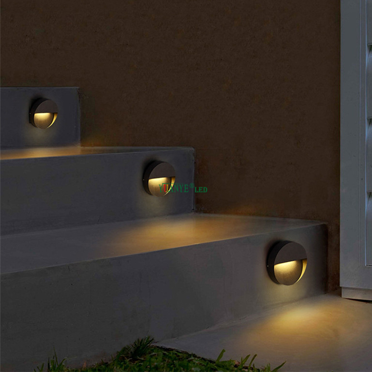Lumières solaires LED Lumières solaires de mur solaire YY-QJR009 Jardin imperméable pour la patio POST ESPAIR PARME ET COUR 11