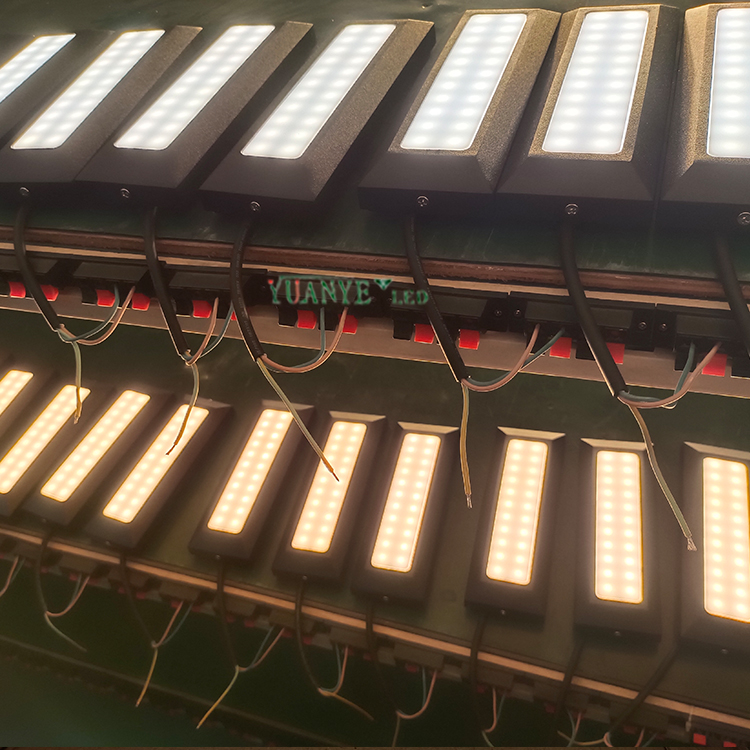 Escaliers muraux extérieurs éclairage yy-QJL017 intégré monté monté horizontal long pont à lad étape 9