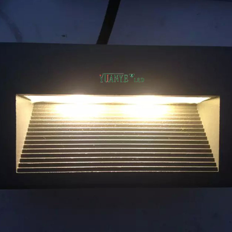 Éclairage étape d'escalier Tuya Smart Control Yy-QJL007 Capteur de mouvement dimmable Light Embedded 3000K 4000K Rgbwy Yuanyeled 7