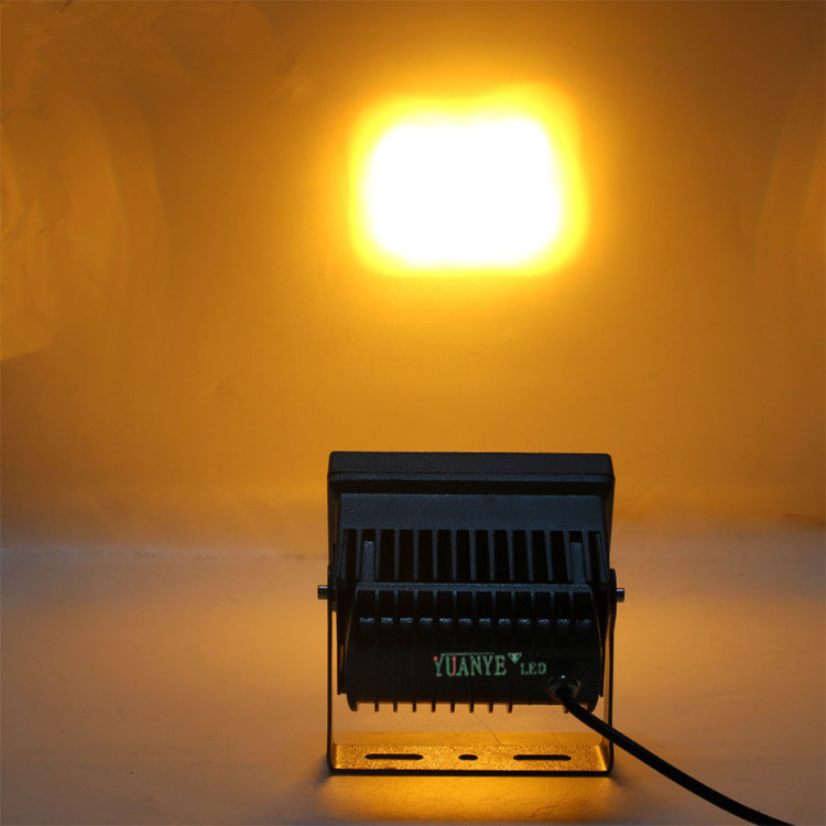 YuanyEled - LED LIGHTING SPOTLING RGBW Sound activo para la lámpara de paisaje al aire libre retro YY -TG7A 9