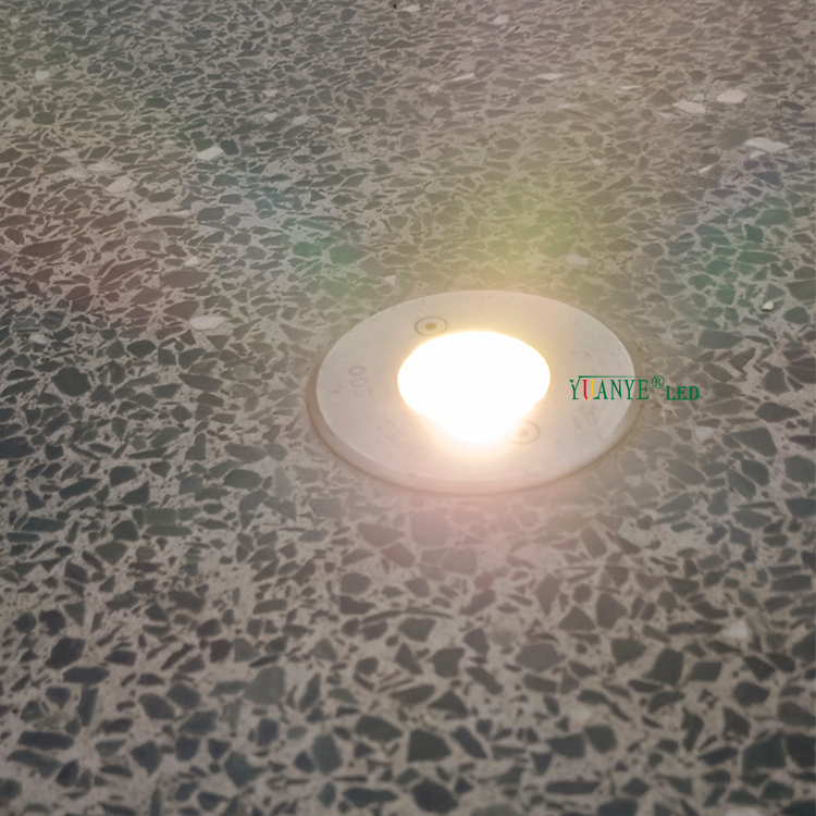 Custodia di illuminazione sotterranea a LED Yuanyeld | Parco a tema in Francia 3