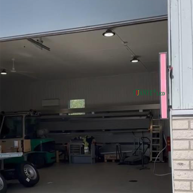 YuaNyELED照明ケース| LEDウォールワッシャーライト & フィンランドの信号機 5