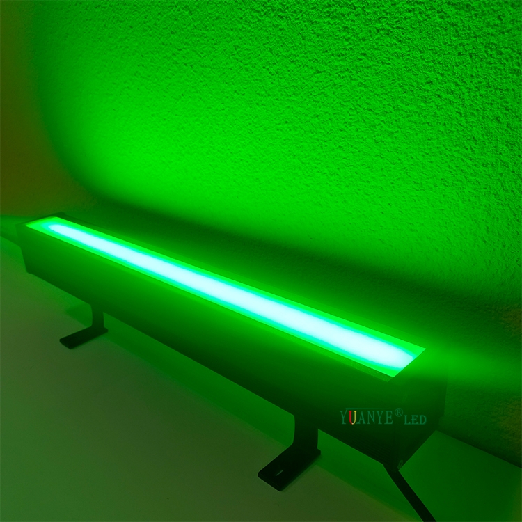 YuaNyELED照明ケース| LEDウォールワッシャーライト & フィンランドの信号機 2