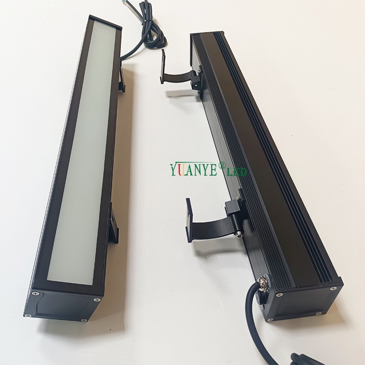 YuaNyELED照明ケース| LEDウォールワッシャーライト & フィンランドの信号機 3