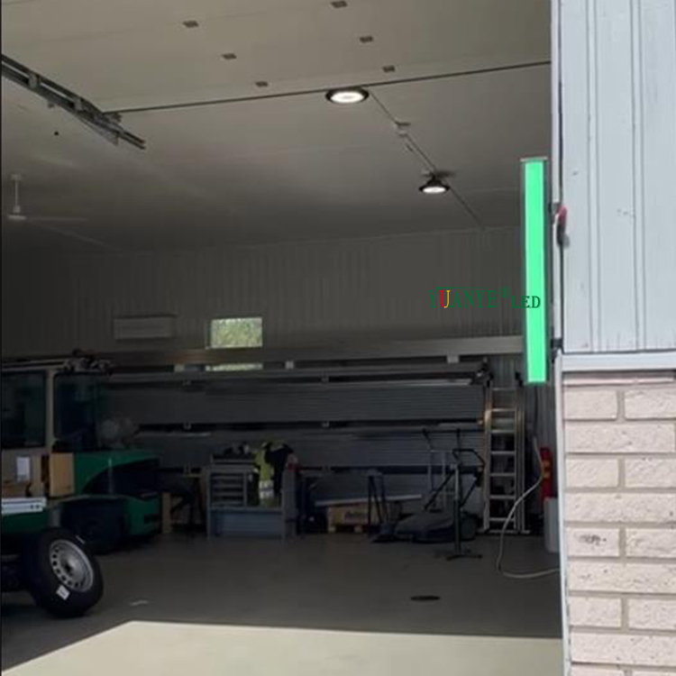 YuaNyELED照明ケース| LEDウォールワッシャーライト & フィンランドの信号機 6