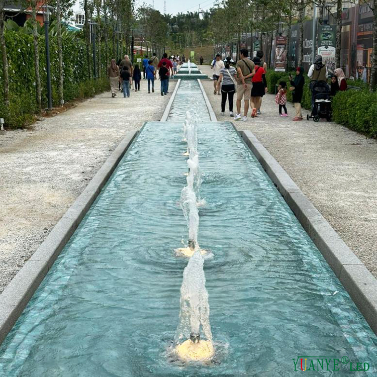 Yuanyeled Fountain Lighting Project는 말레이시아 테마 파크에서 성공적으로 완료되었습니다. 6
