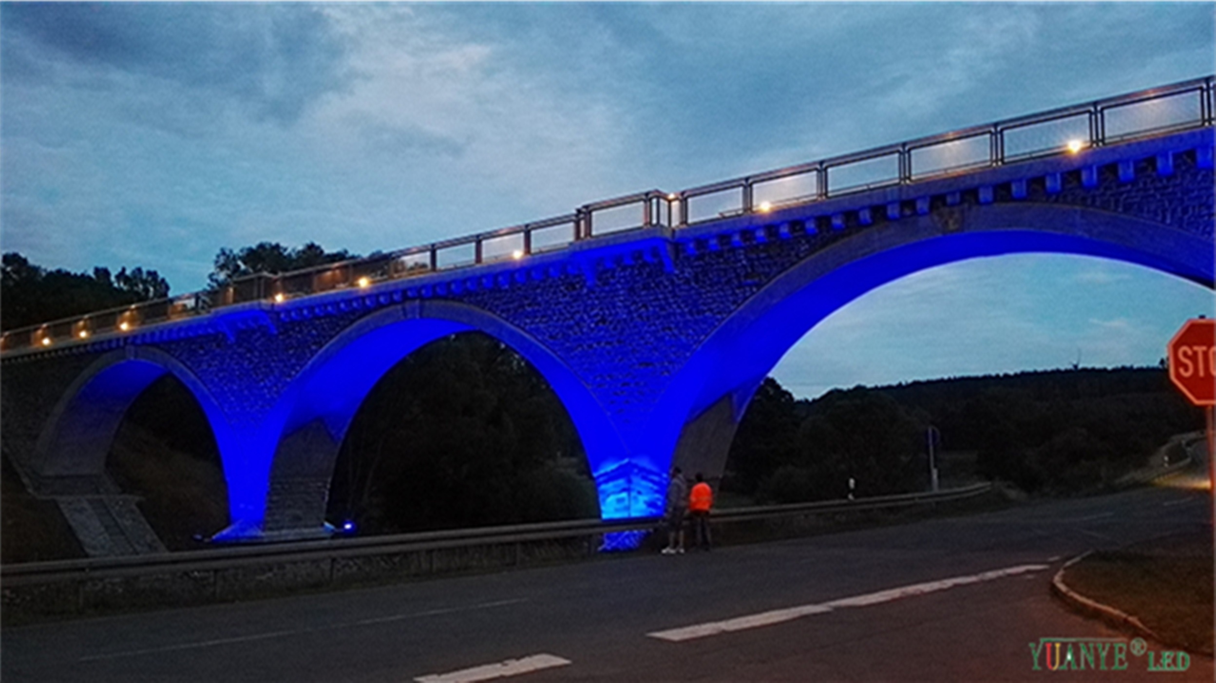 Case d'éclairage yuanyeled | Paysage du pont LED FIND 2