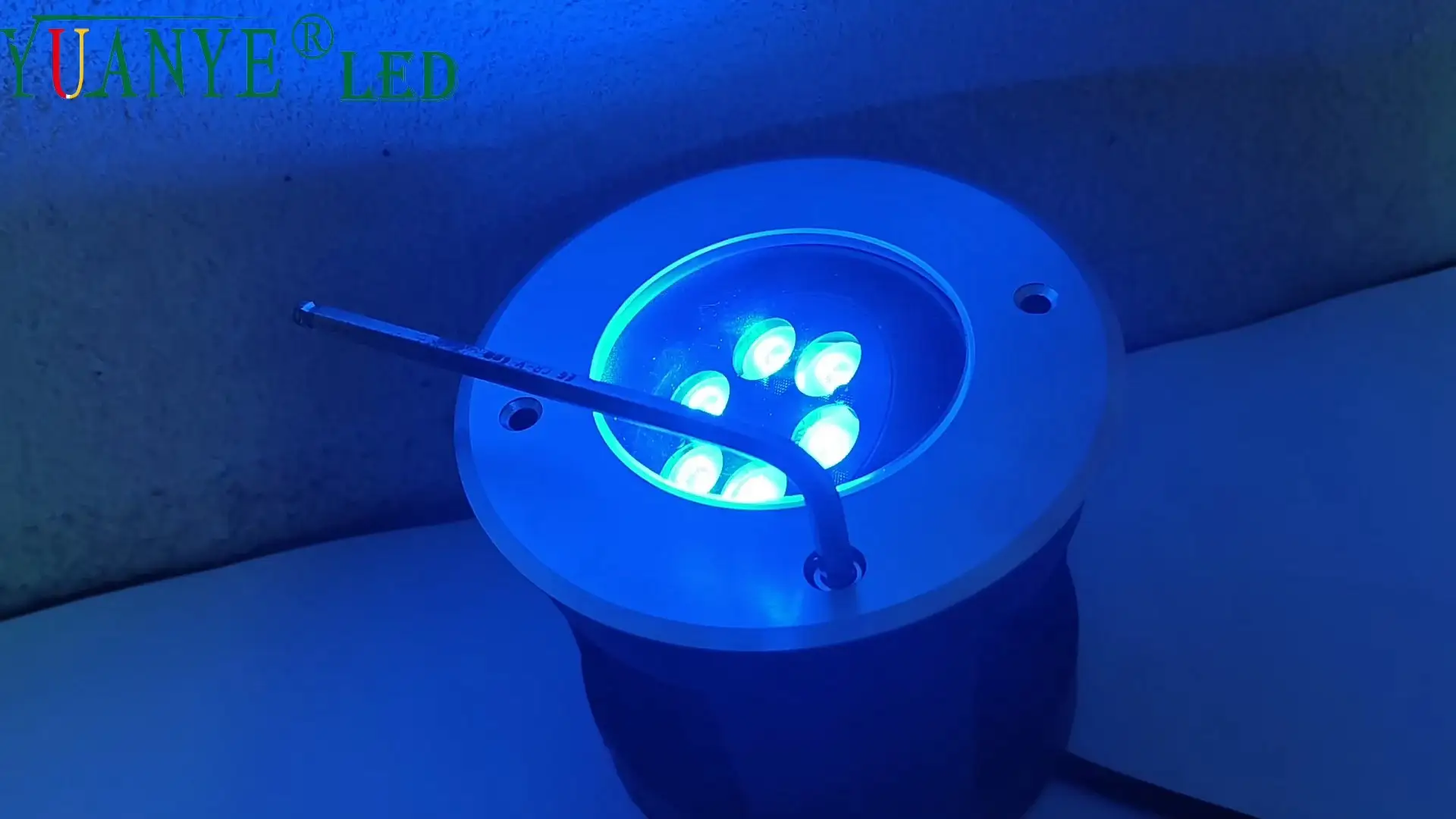 Yuanyeled Tuya App 무선 휴대폰 앱 원격 제어 빔 각도 조절 가능한 실외 LED YY-DMR004 1