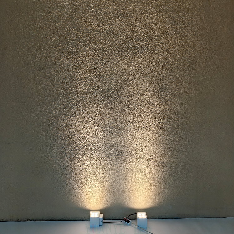 DMX512 Drahtlose, ferngesteuerte quadratische Wandleuchte mit Tuya-App für Smartphones RGBW YY-BDS042 5