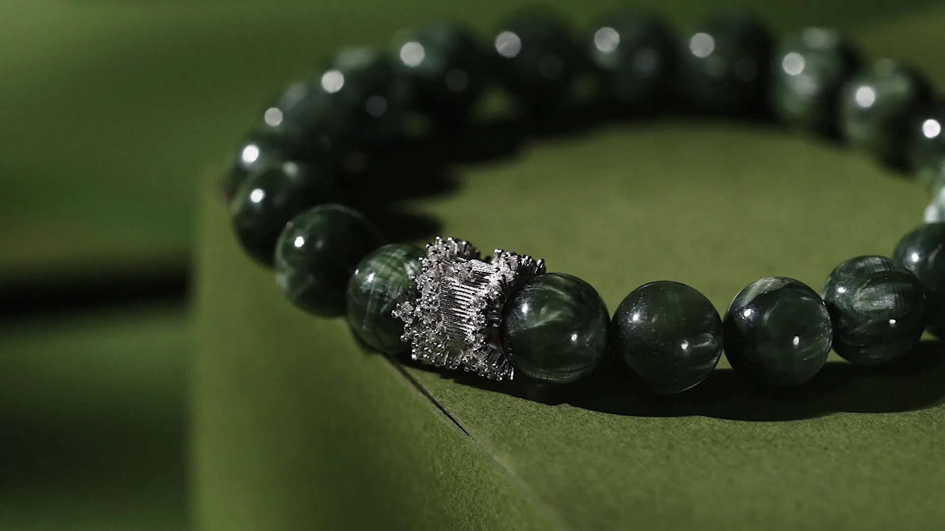 Deerwhisper Green Dragon Crystal Bracelet SJA250718 1