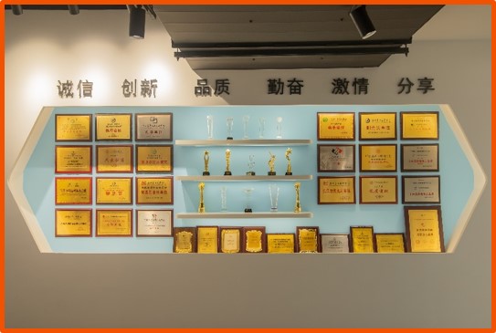 ハイテク企業として授与されたイエローリバーは続けています 1