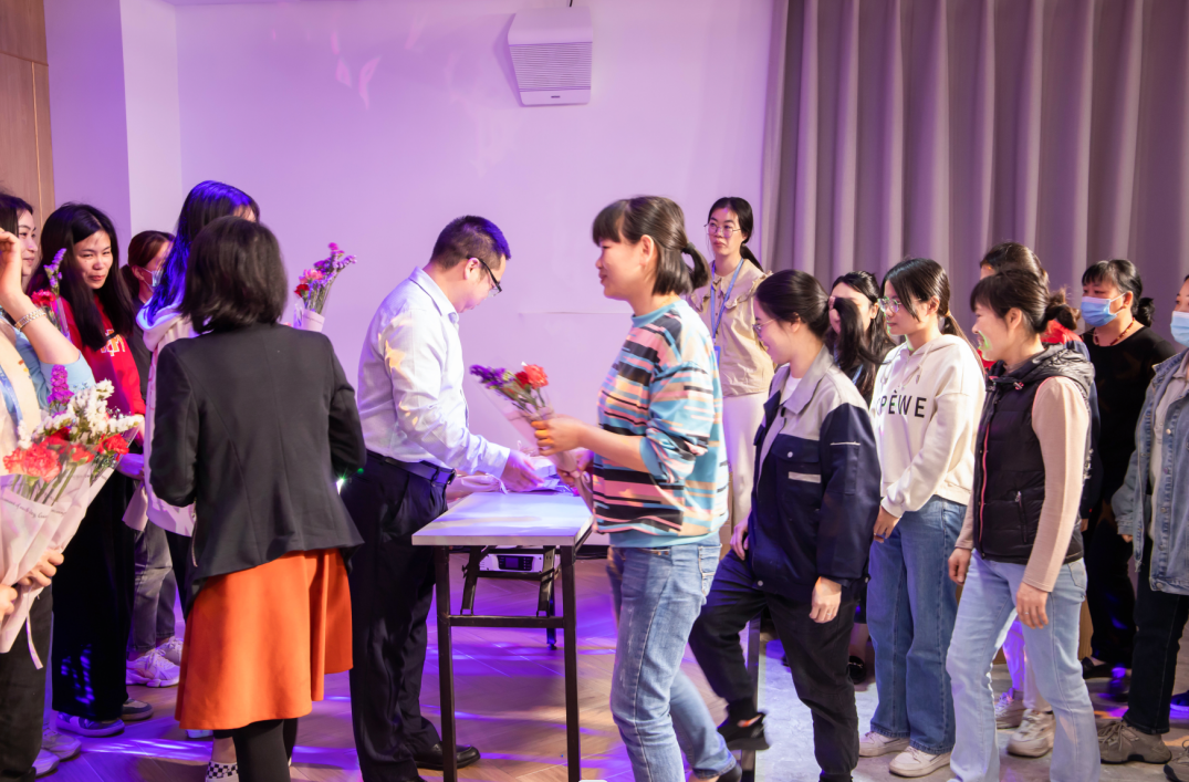 イエローリバーでの女性の日|すべての女性を尊重します 4