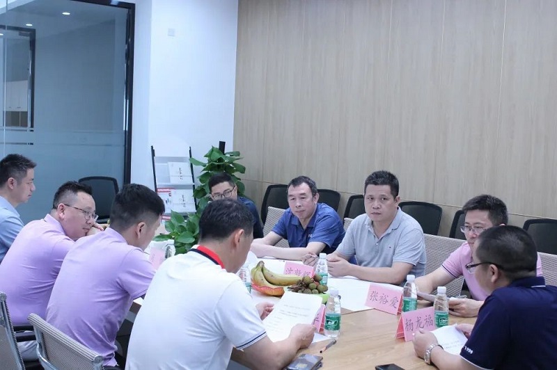 تم عقد غرفة تجارة Chongyi في مكتب Guangdong في Guangdong Yagelai Lighting and Audio Co. ، Ltd 6