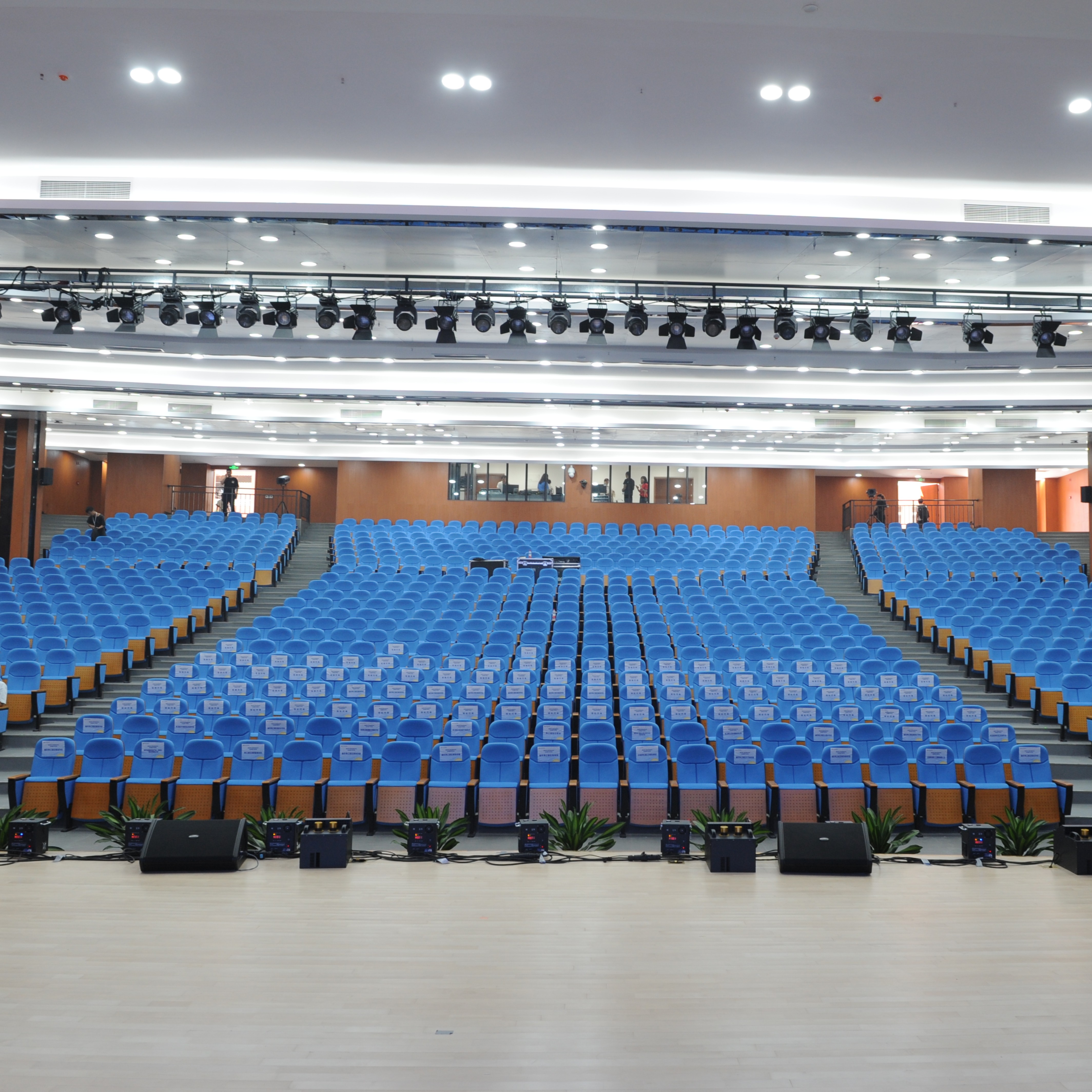 The Yellow River light perfectly undertakes the Kangmei junior high school opening celebration project 3