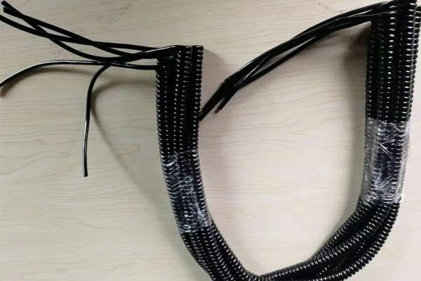 Spiral Truck Cable 1