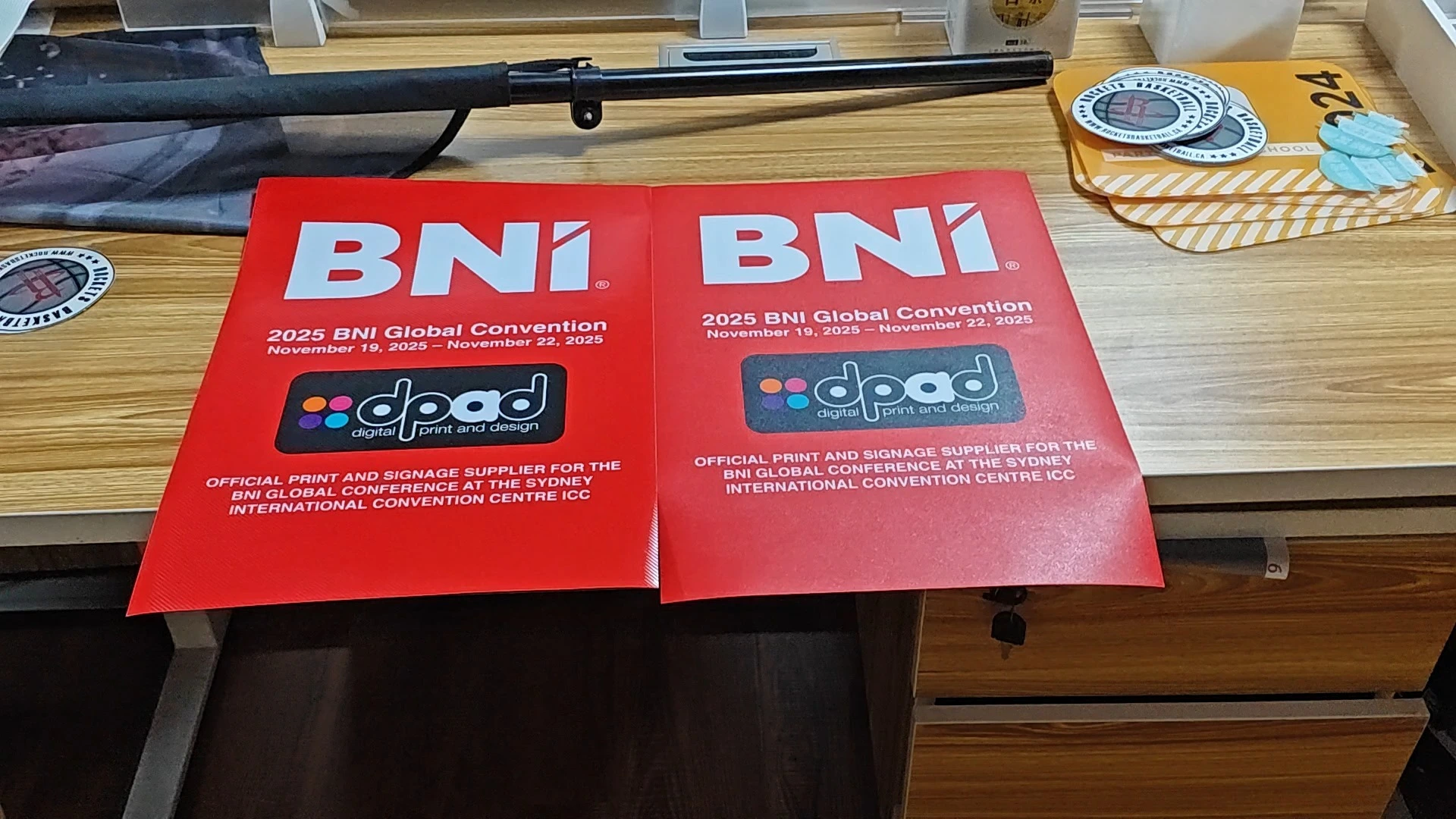 Individuell anpassbare, rutschfeste Bodenaufkleber für Schulungs- und Dekorationszwecke 1