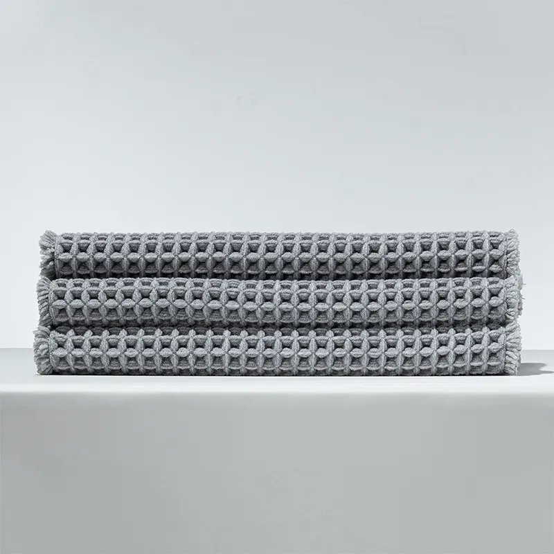 What Is The Size Of A Hotel Bath Mat? 1