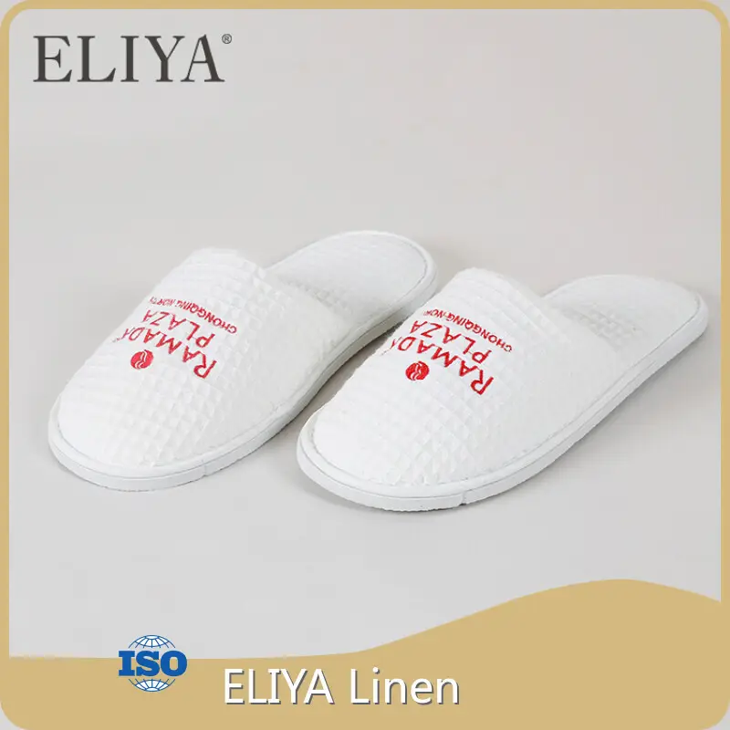 ELIYA Pantuflas Hilton L/C 1