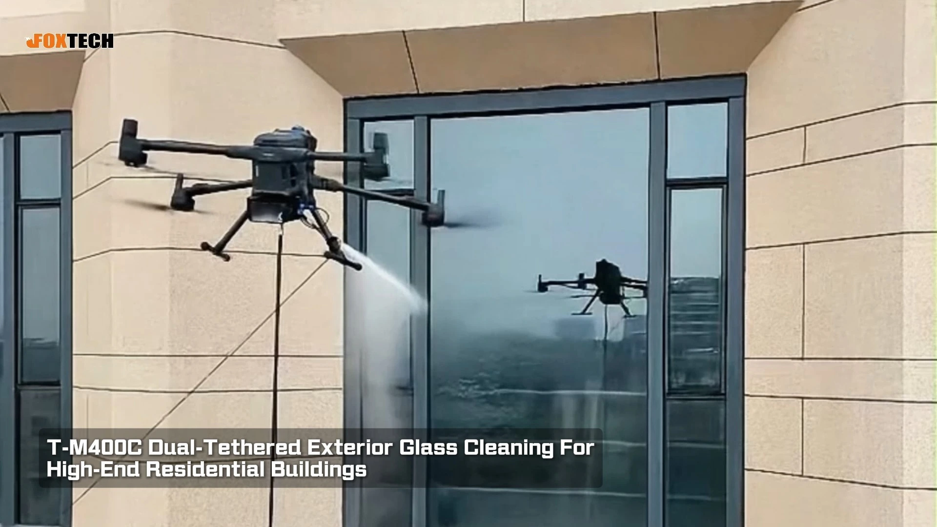 Drone T-M400C dengan Dua Tali Pengikat untuk Pembersihan Kaca Eksterior Perumahan Kelas Atas | Jangkauan 60m 1