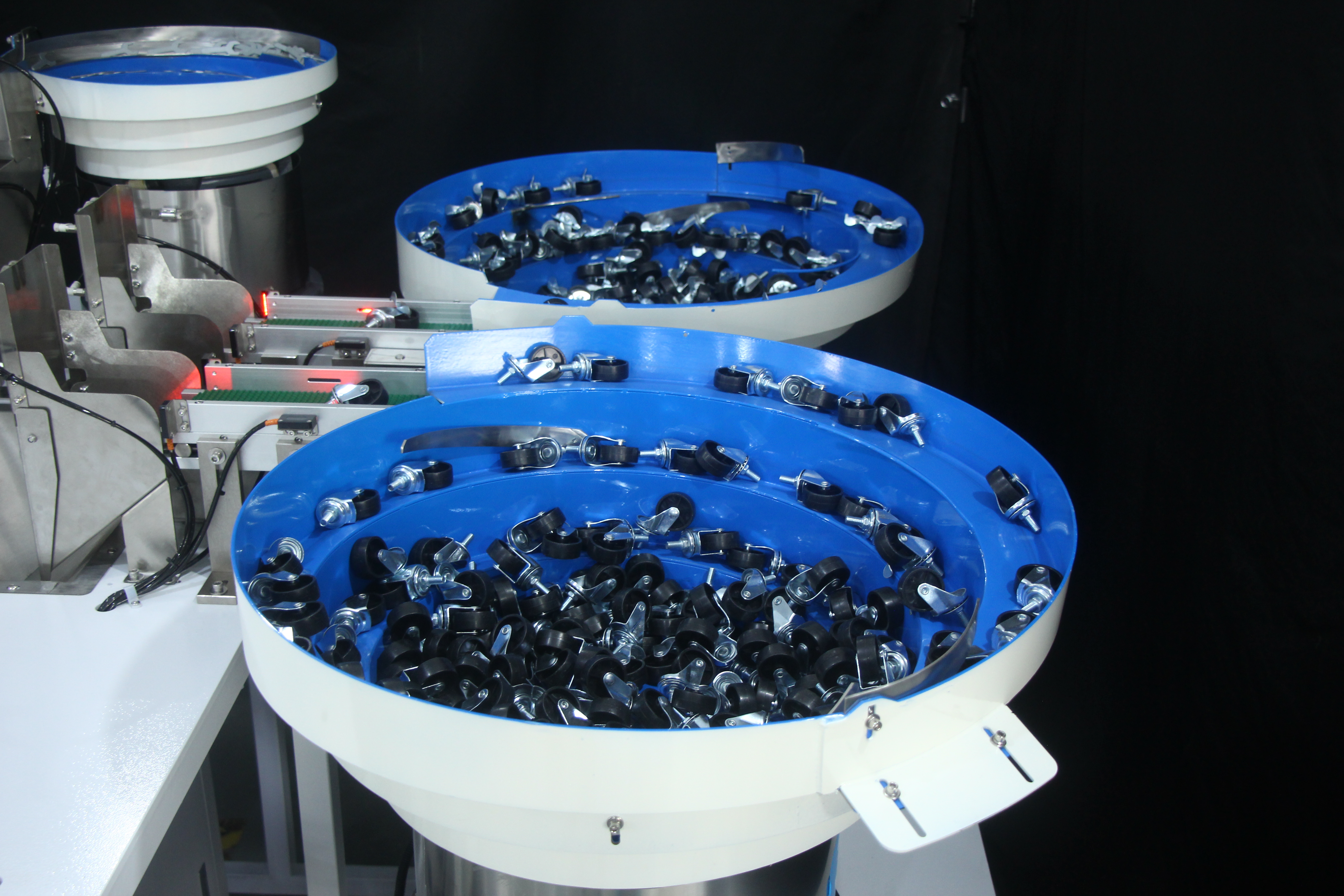 Customized Caster, wrench packaging machine manufacturers From China | Xingke 9