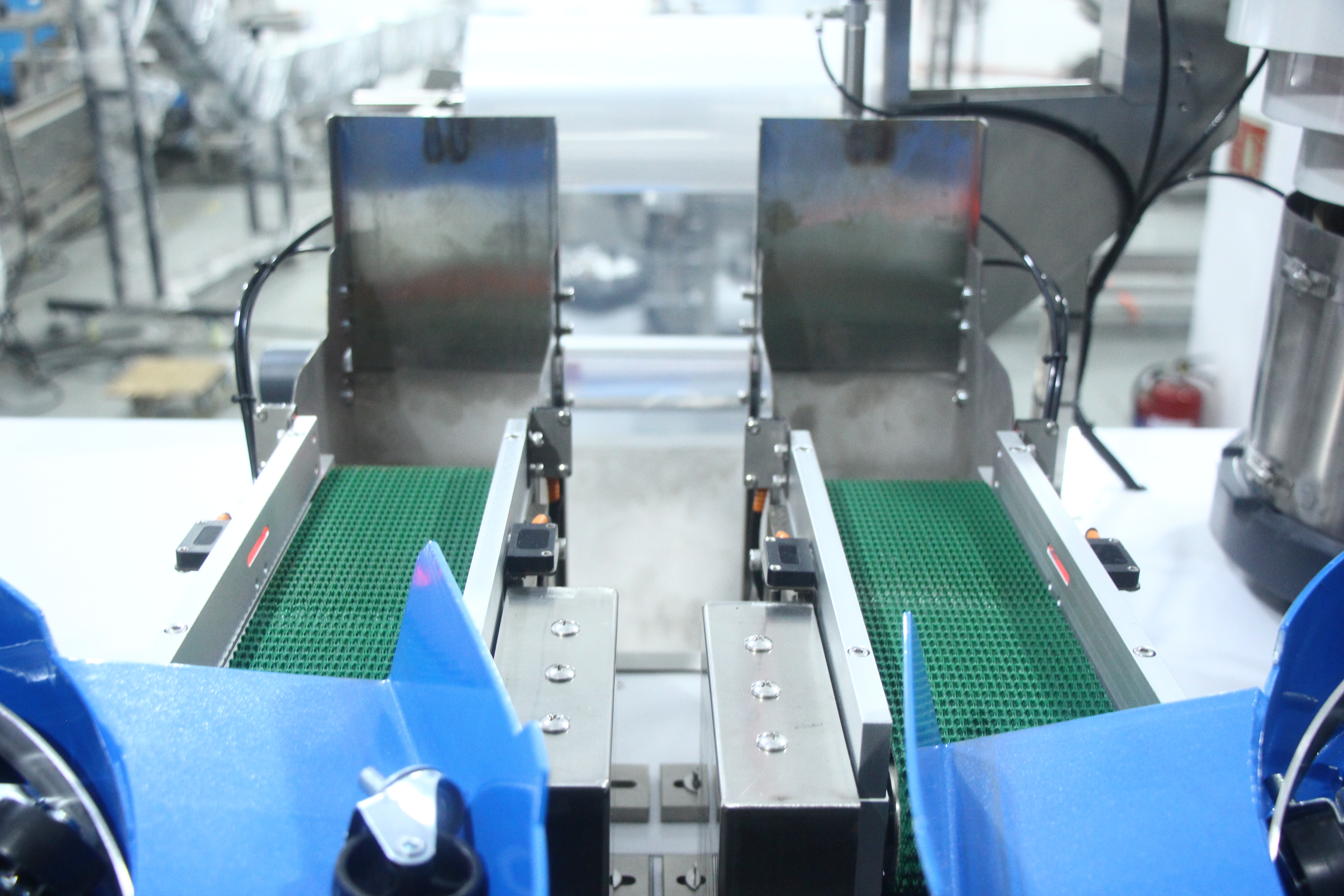 Customized Caster, wrench packaging machine manufacturers From China | Xingke 11